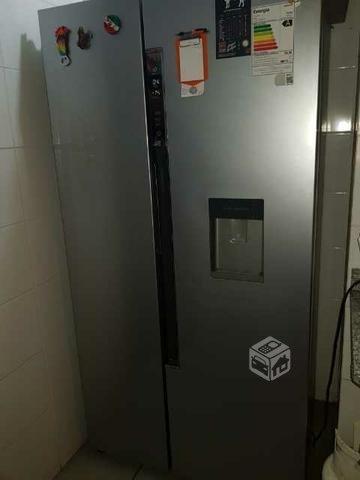 Refrigerador 2 puertas por cambio de casa