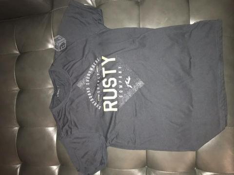 Polera rusty