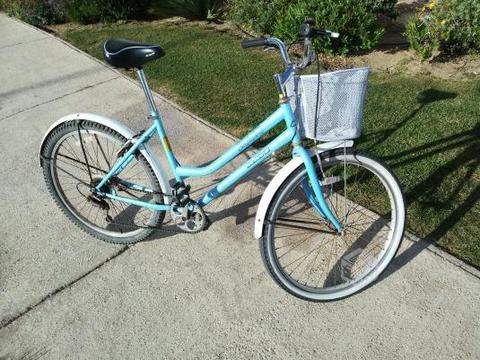 Bicicleta aro 26 con Casco y Luz