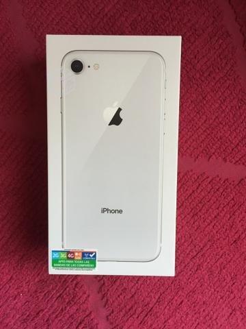 Iphone 8 plata