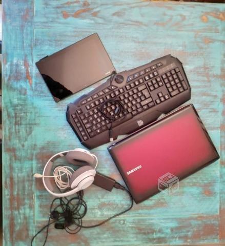 Tablet, teclado, audifono, Notebook