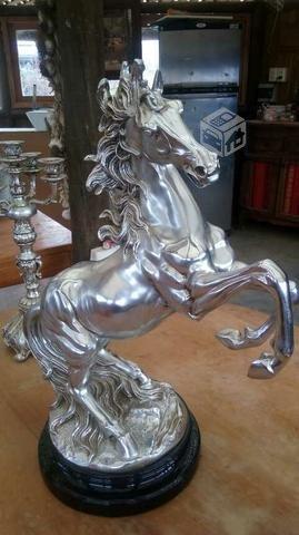 Hermosa piesa caballo de plata italiana