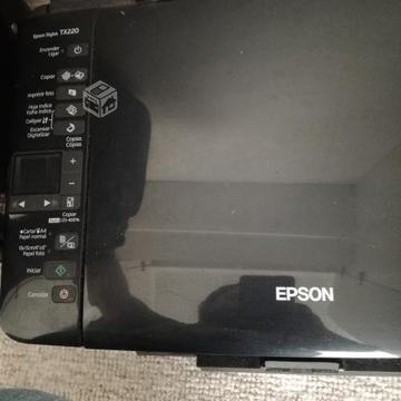 Multifuncional Epson Stylus TX220