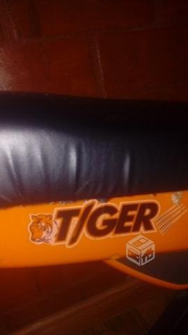 maquina para hacer ejercicios tiger