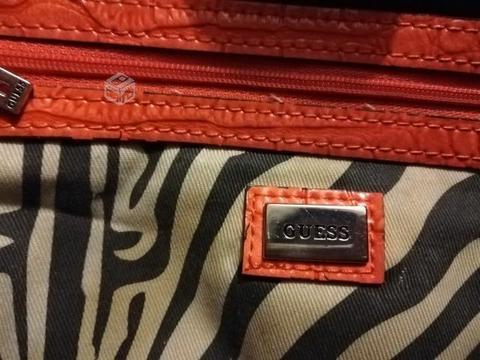 Cartera guess