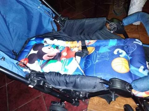 Coche de mickey mouse