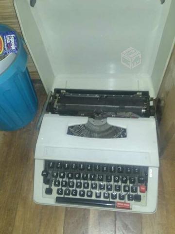 Máquina de escribir una maravilla