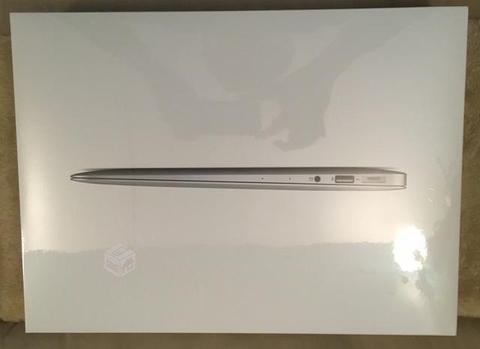 MacBook Air 128gb SSD (2017)