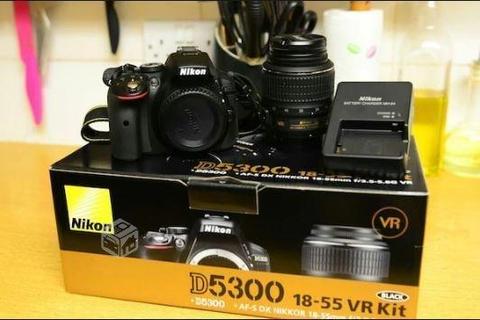 Nikon D5300 + 18-55 VR + Bolso + Tarjeta 32GB ++++