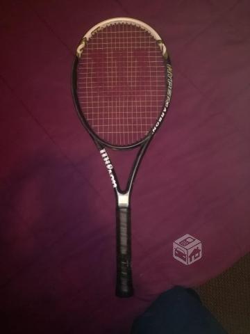 Raqueta de tenis Wilson modelo Hyper Hammer 5.3