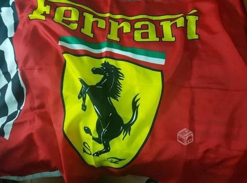 Bandera Y Accesorios De Ferrari De Los Años 90