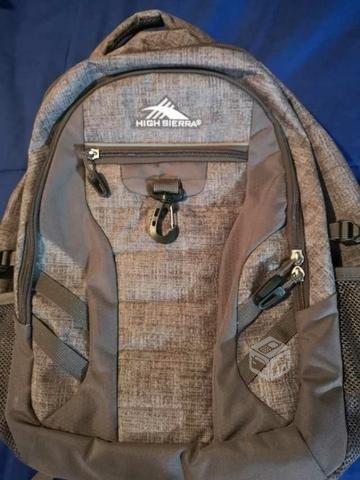 Mochila Outdoor High Sierra