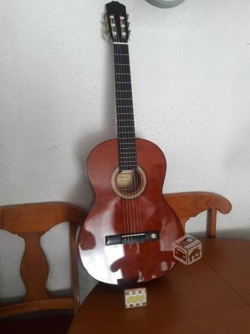 Guitarra nueva
